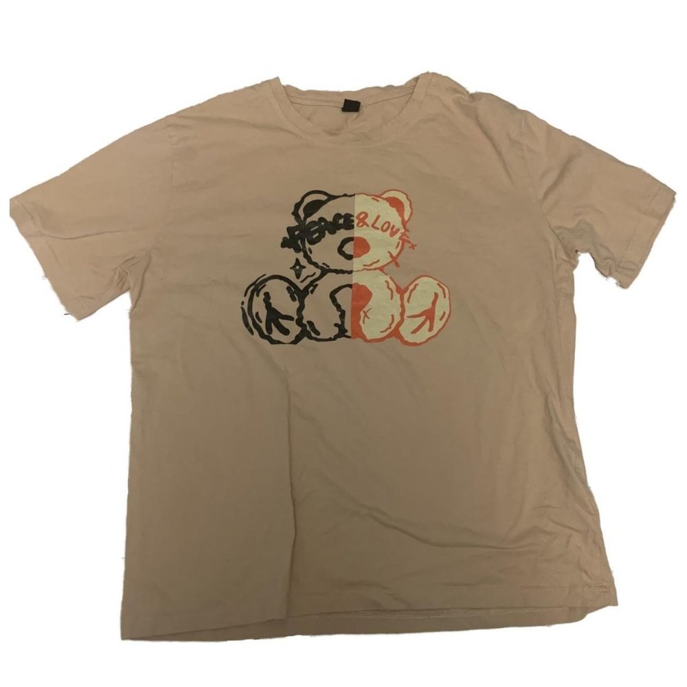 MENS M - Graphic T-shirt. DM for questions and bundle